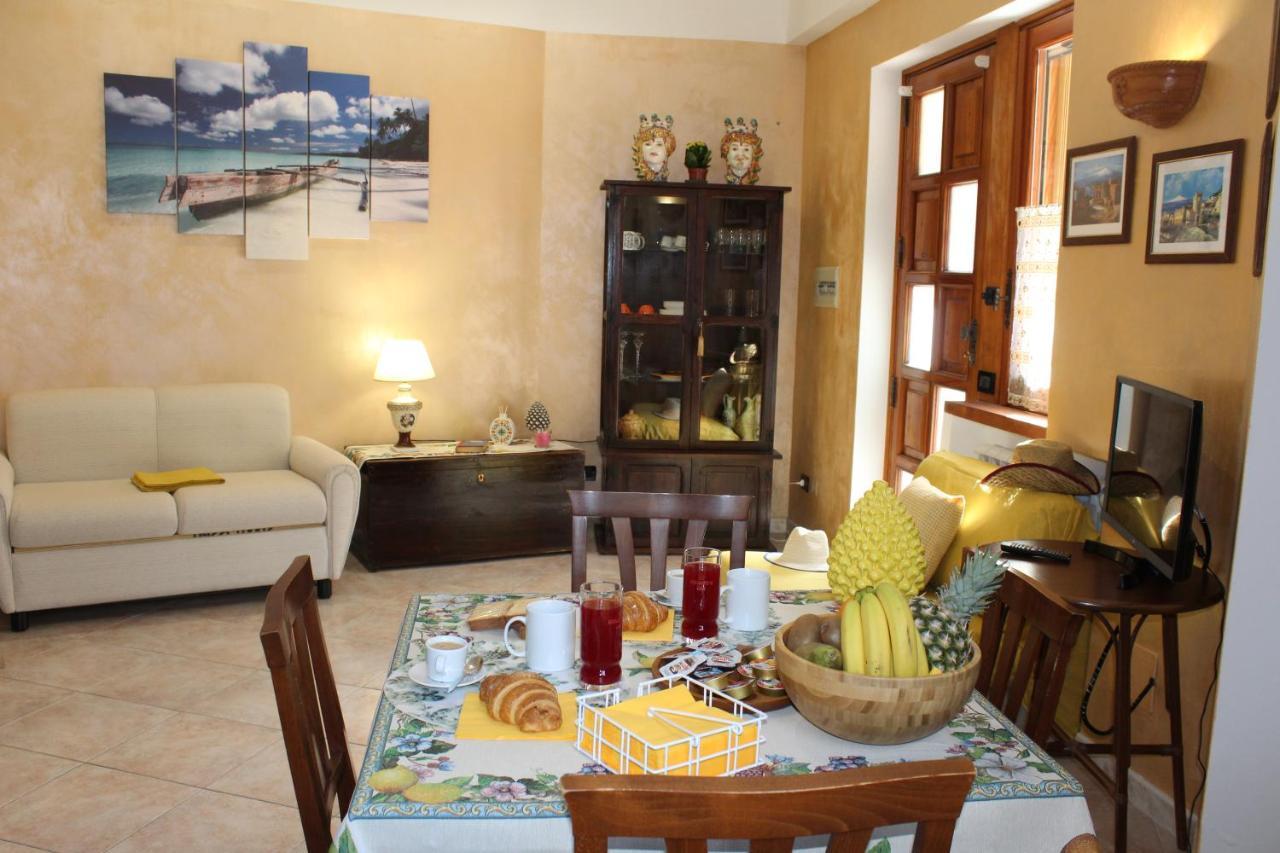 La Nina Apartment Taormina Ngoại thất bức ảnh